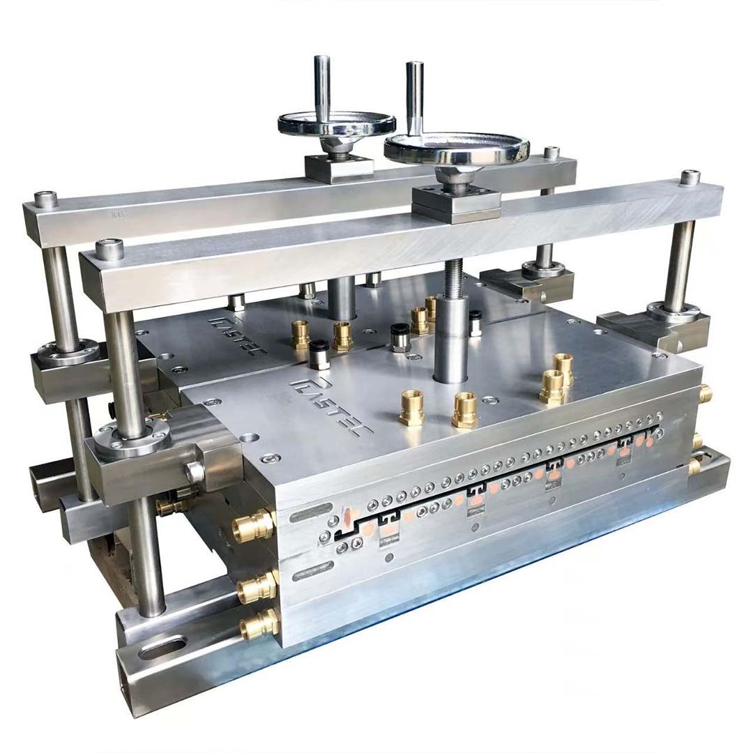 008 Large-sized plate, sheet and profile extrusion mold series